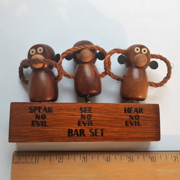 Vintage MCM Wood Wise Monkey Wine Bar Tools Set Hear See Speak No Evil Barware - Picture 9 of 12